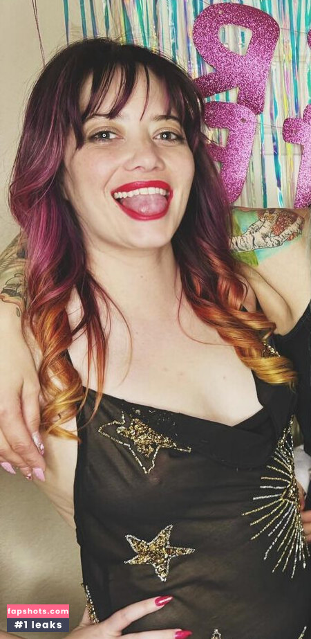 Whitney Van Laningham gallery photo #39