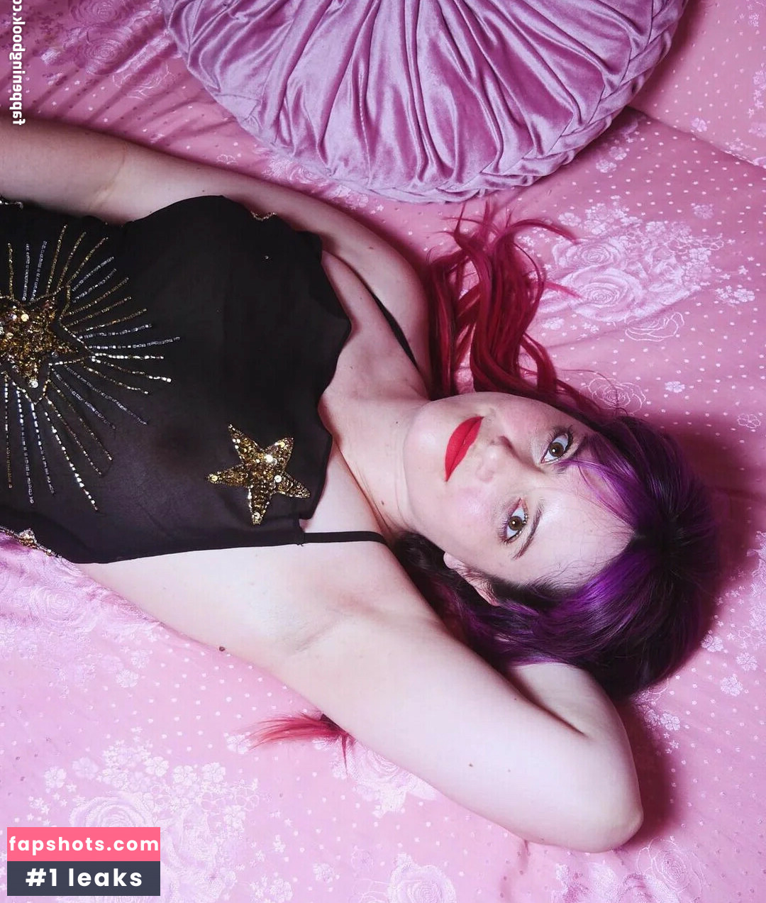 Whitney Van Laningham gallery photo #41