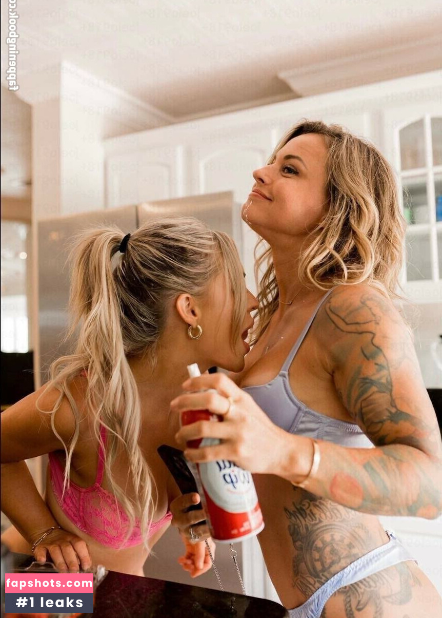 Whitney Williams gallery photo #16