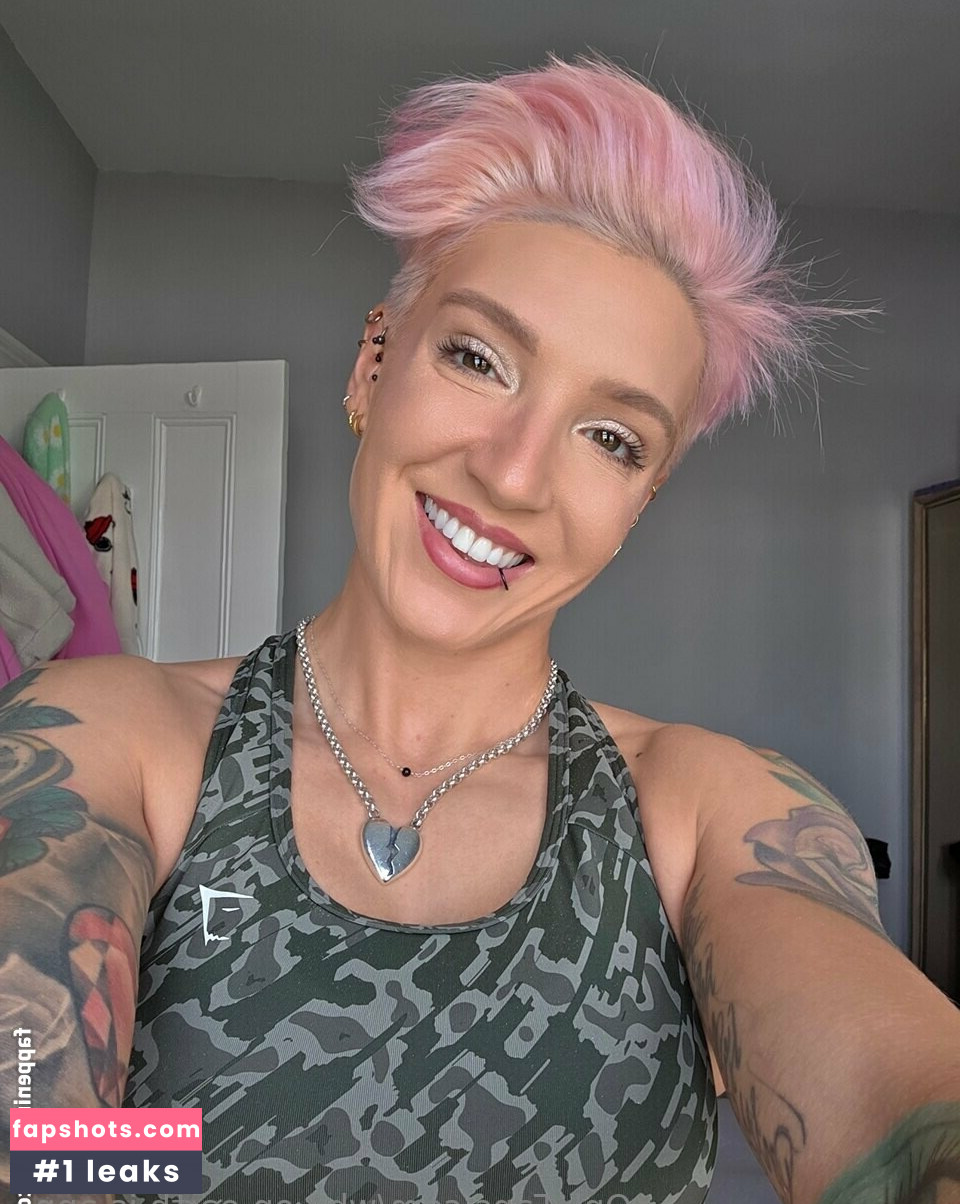 who.on.earth.is.anna gallery photo #5