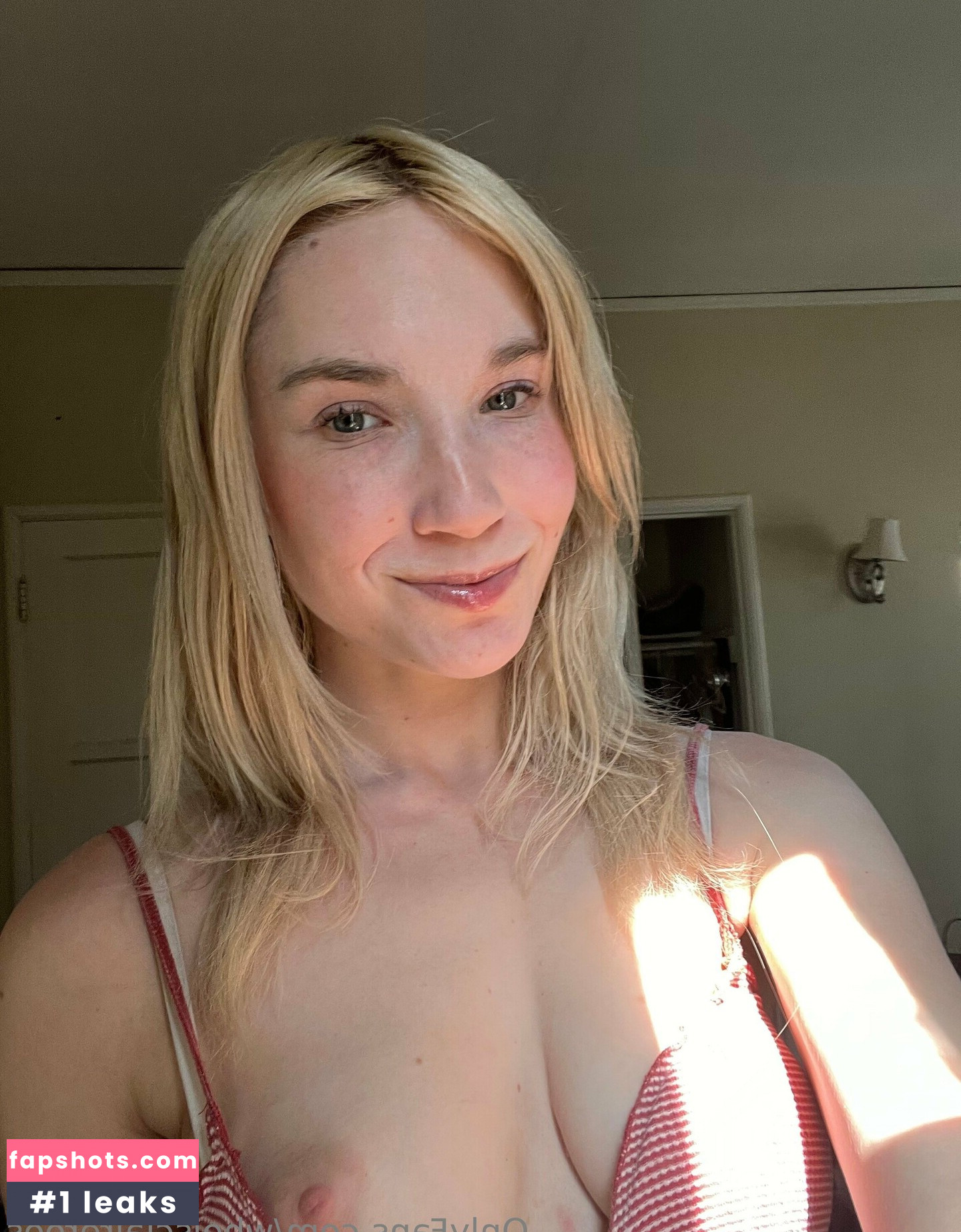 whoisclaireroos Nude Leaks OnlyFans Photos #6 - LeakJerk