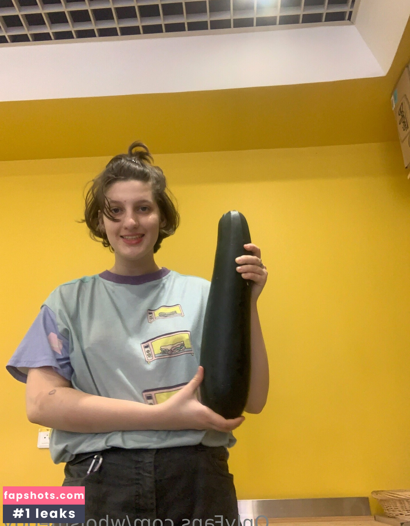 whoismeggy gallery photo #6