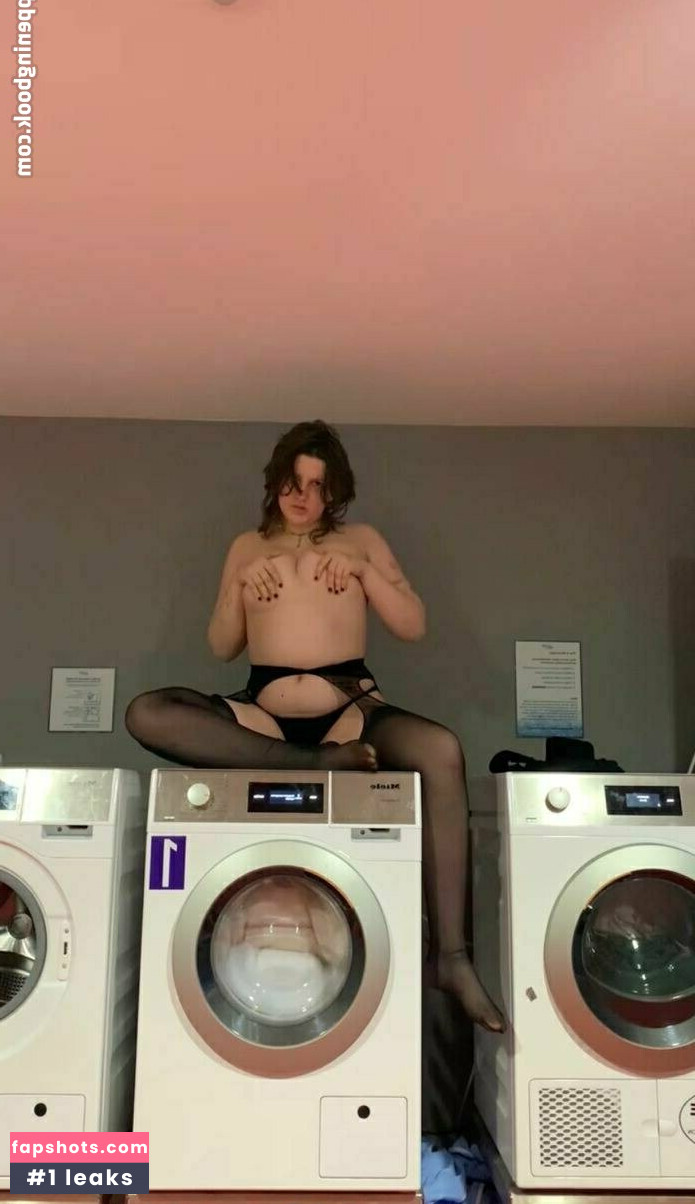 whoismeggy gallery photo #8