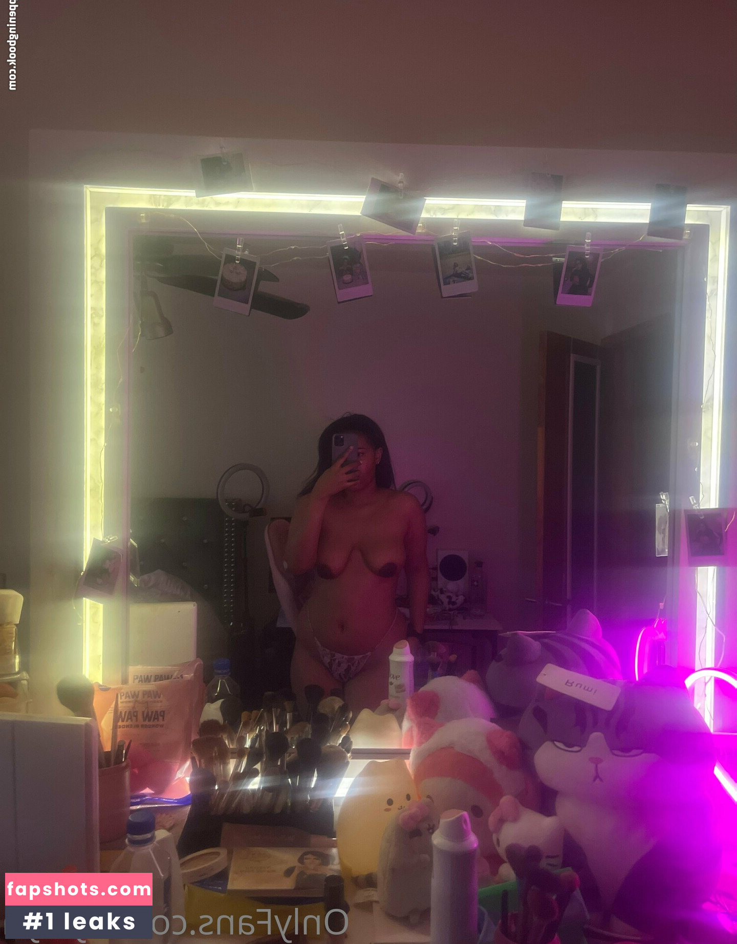 wholelottalaya gallery photo #8