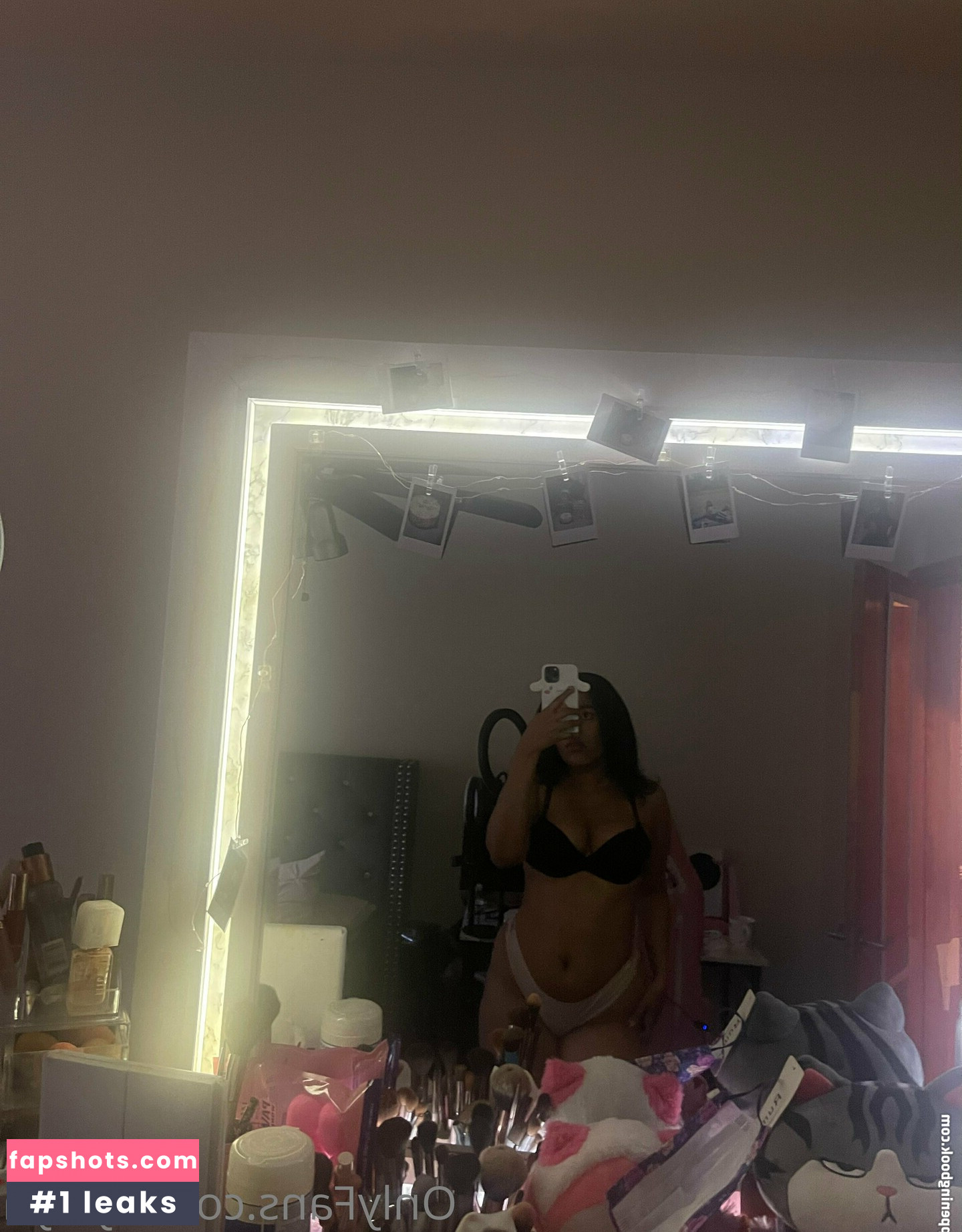 wholelottalaya gallery photo #10