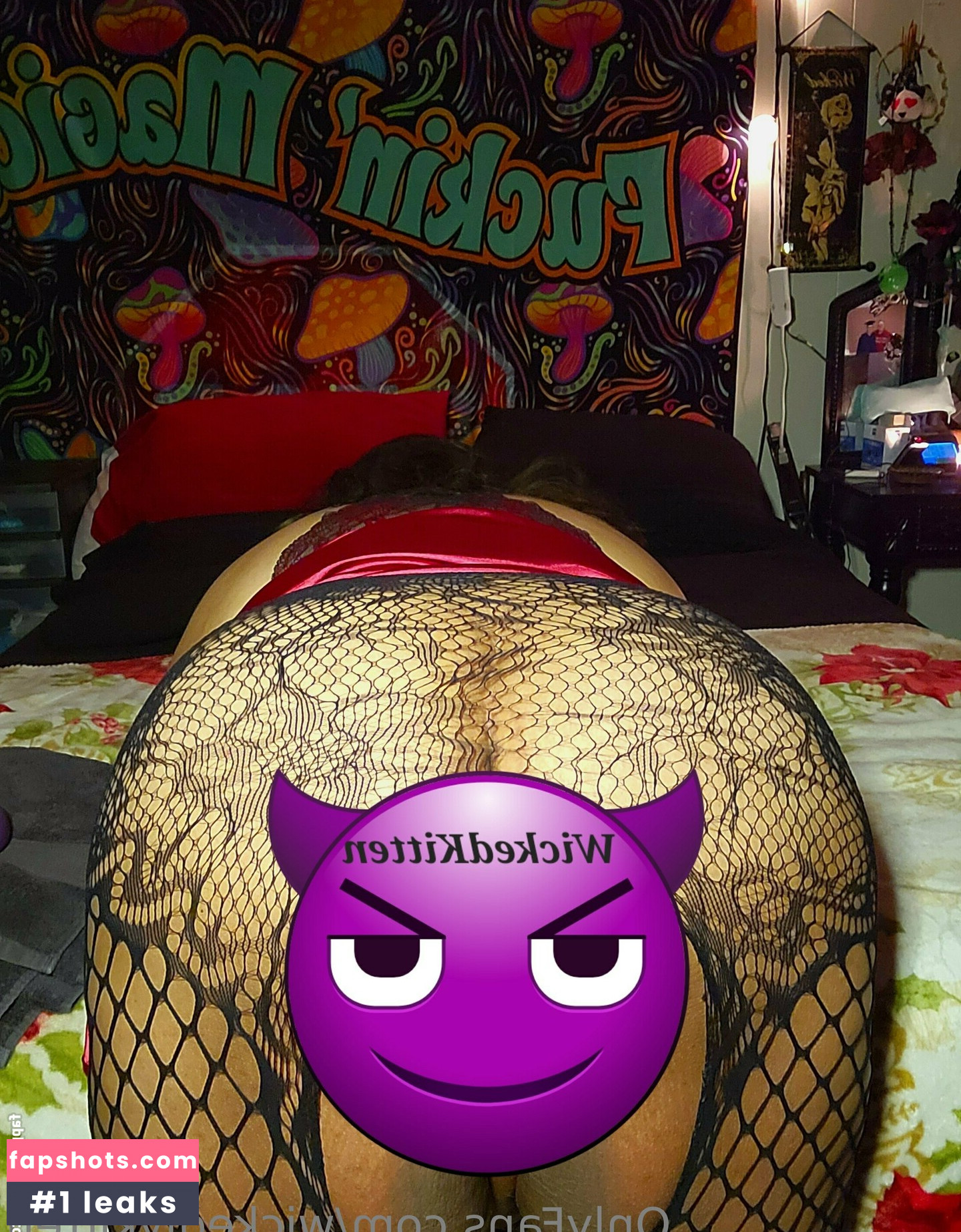 wickedlykitten gallery photo #25