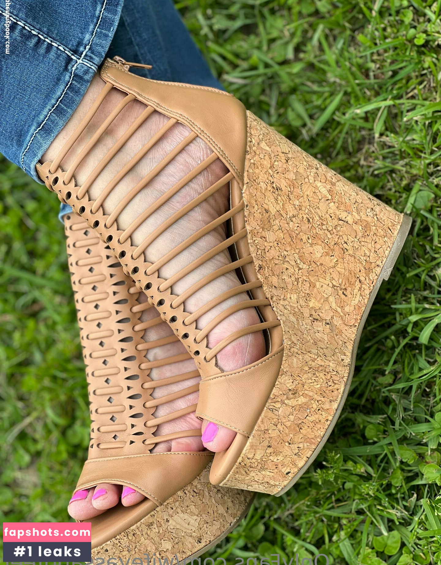 wifeyassandfeet gallery photo #13