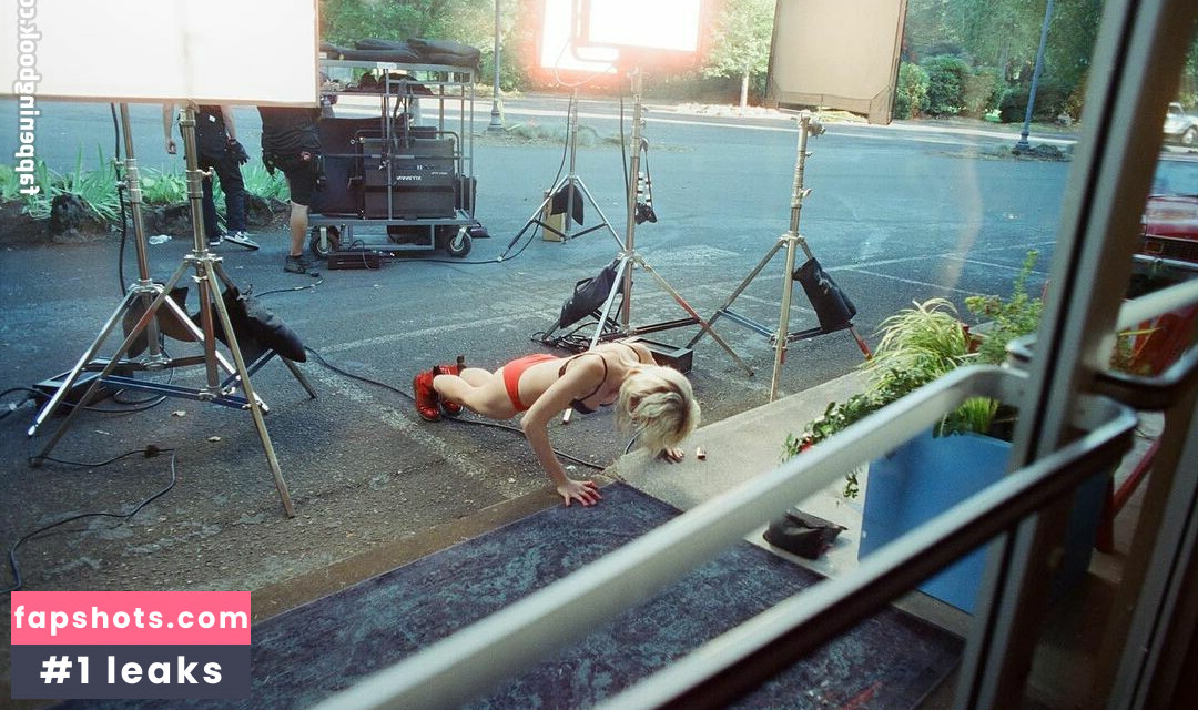 Willa Fitzgerald gallery photo #16