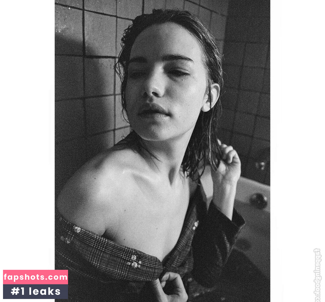 Willa Fitzgerald gallery photo #30