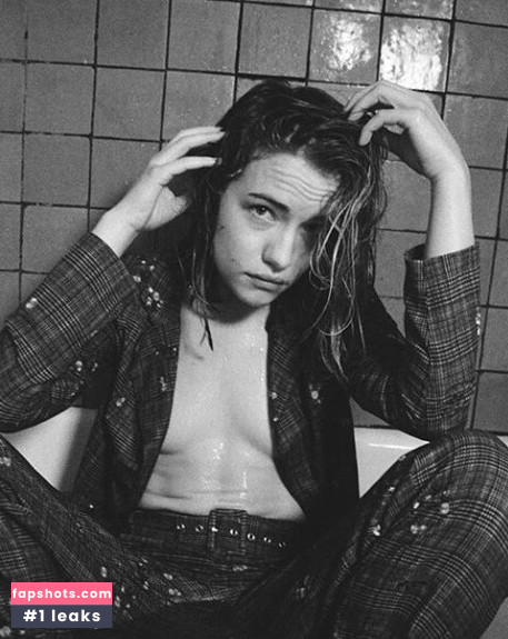 Willa Fitzgerald gallery photo #43