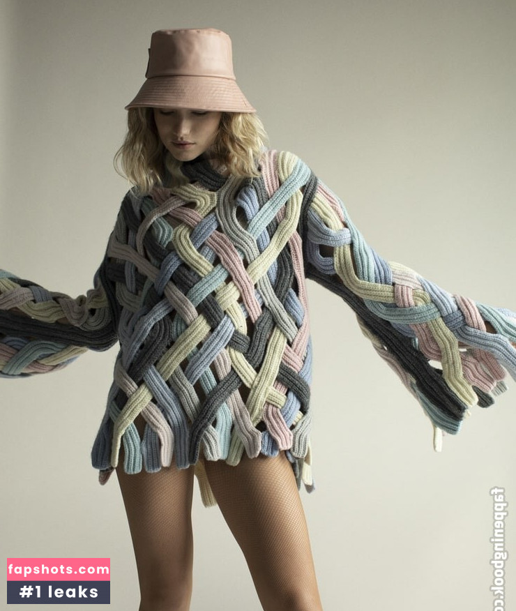 Willa Fitzgerald gallery photo #76