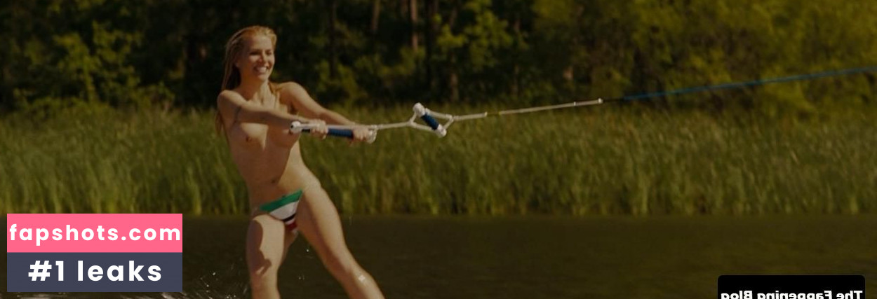 Willa Ford gallery photo #20