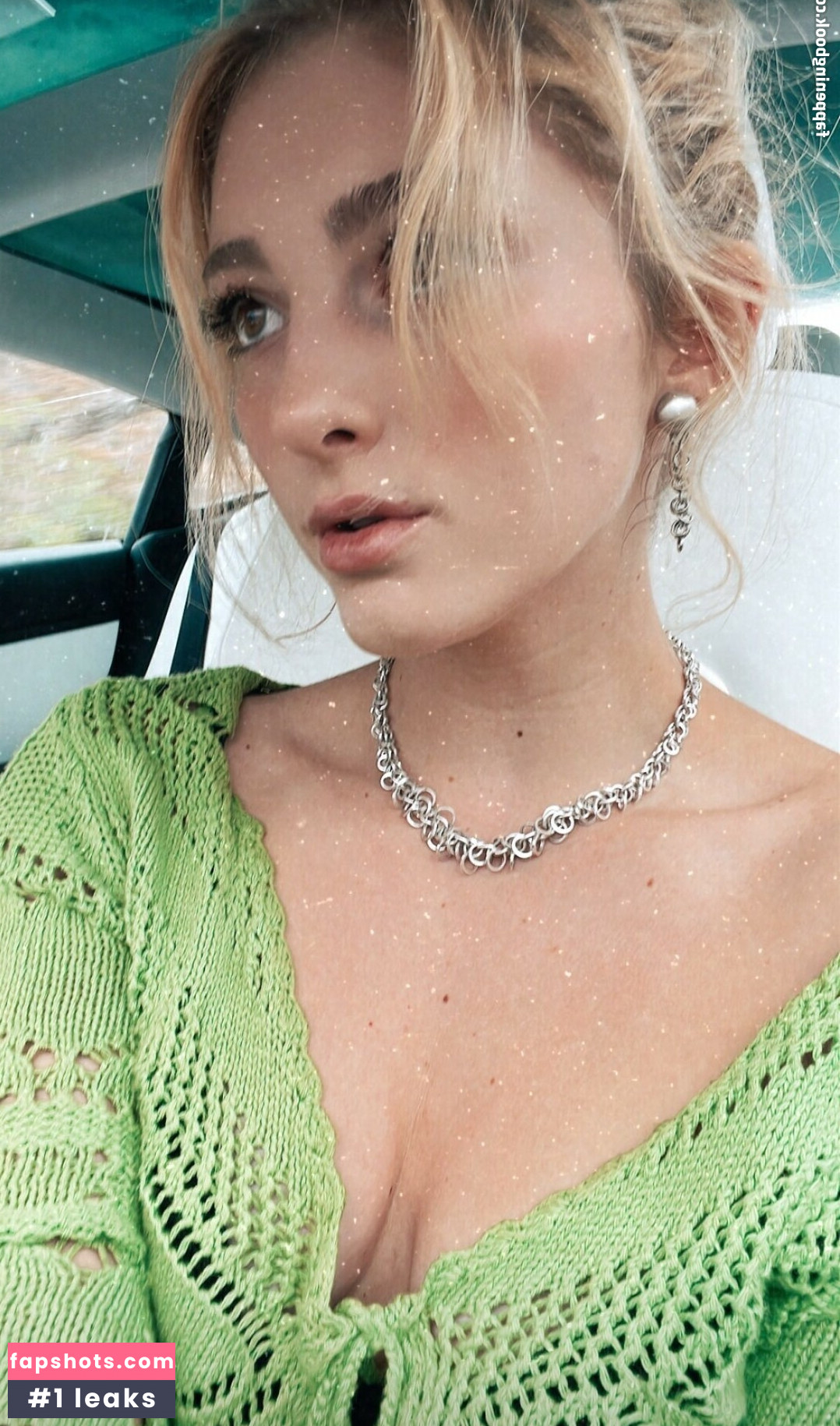 Willow Shields gallery photo #101