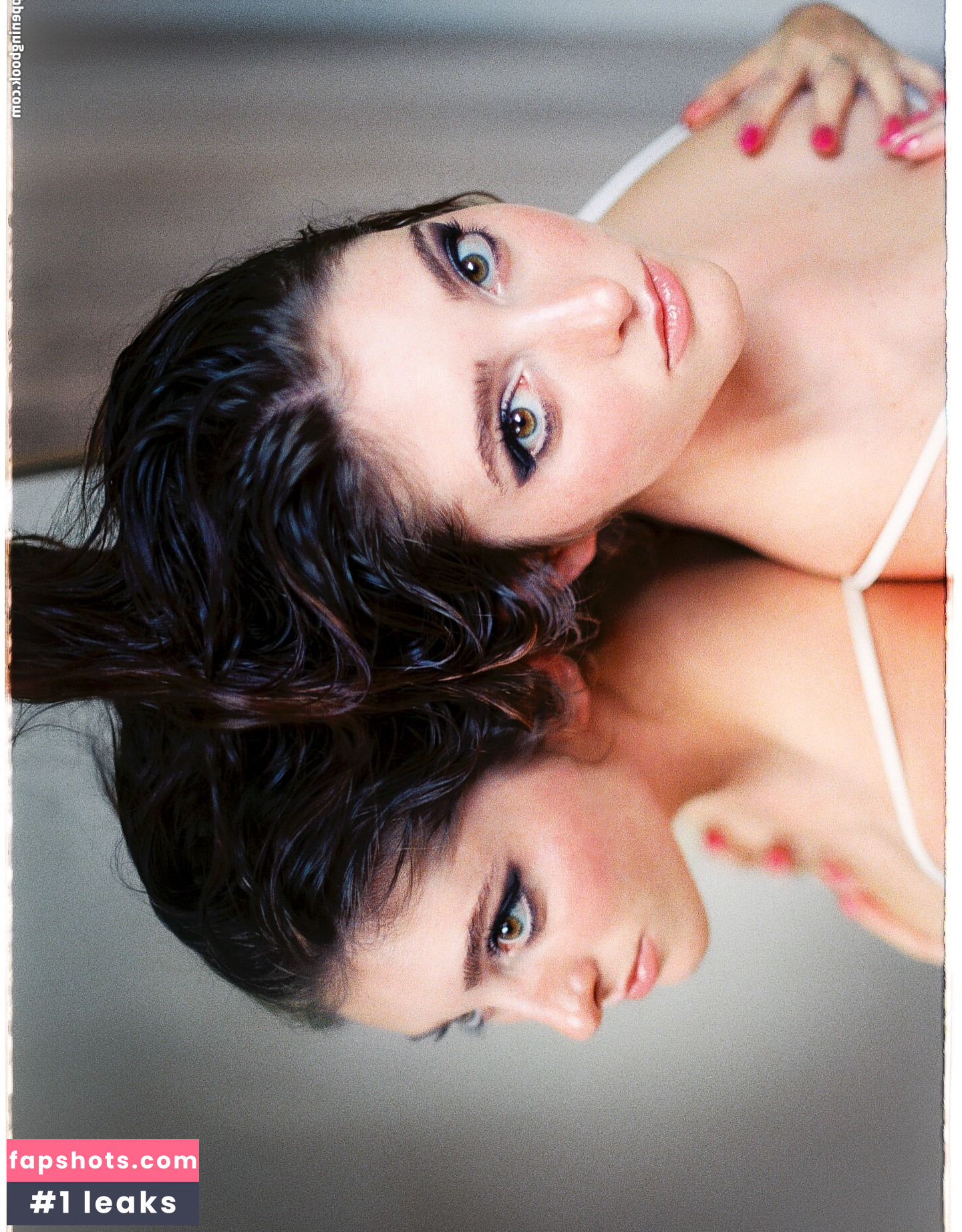 Willow Shields gallery photo #3