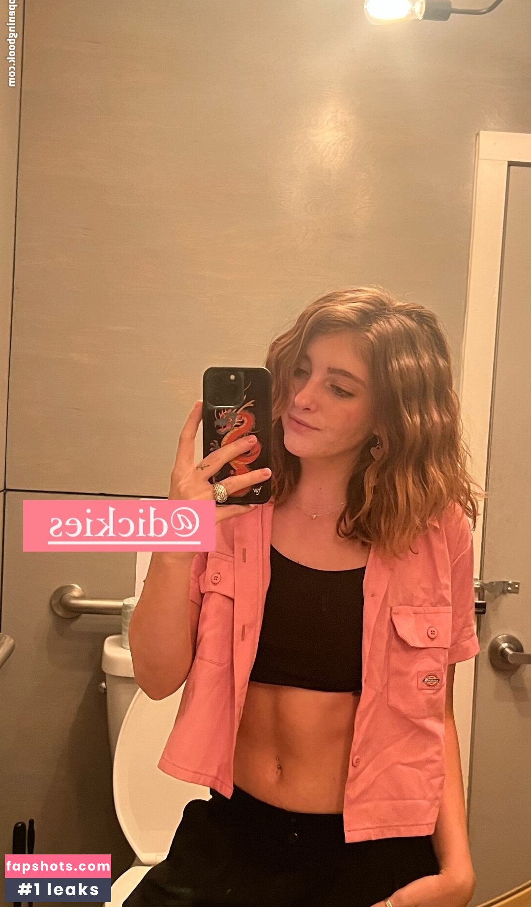 Willow Shields gallery photo #30