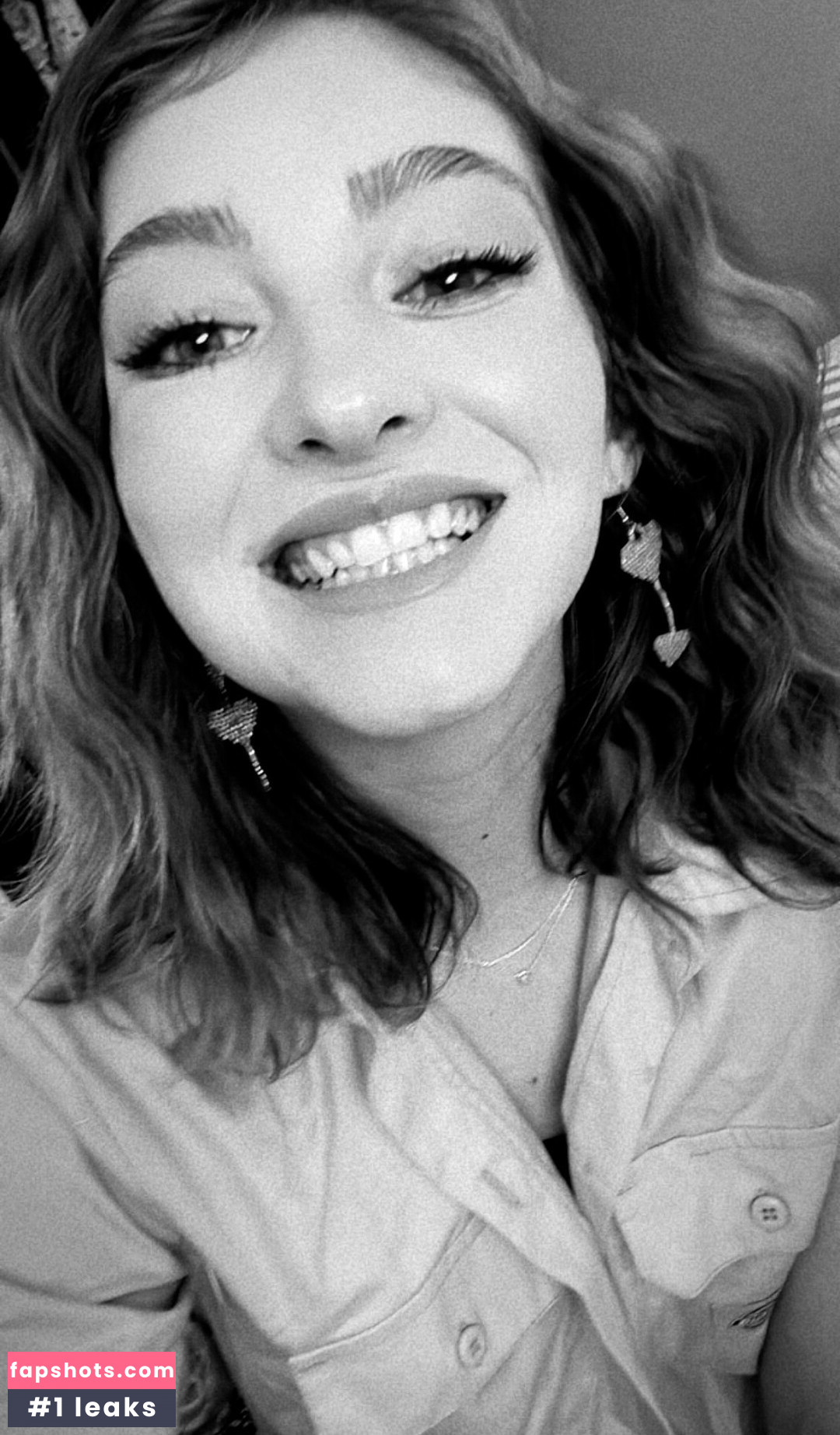 Willow Shields gallery photo #31