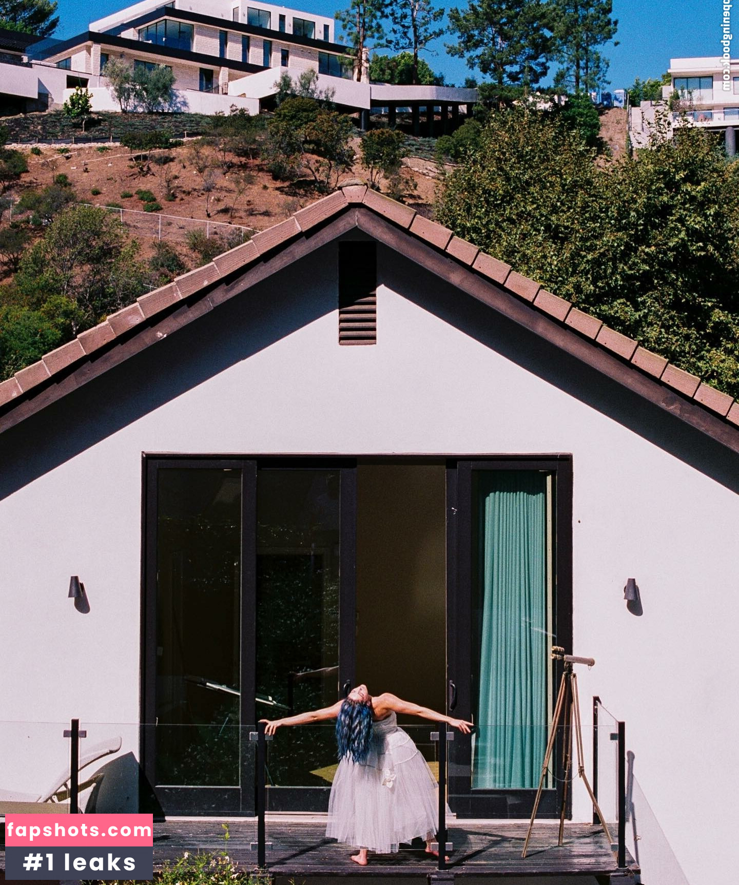 Willow Shields gallery photo #52