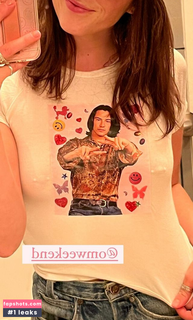 Willow Shields gallery photo #64