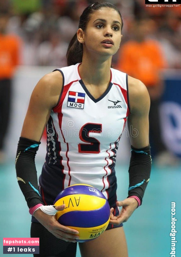 Winifer Fernandez gallery photo #35