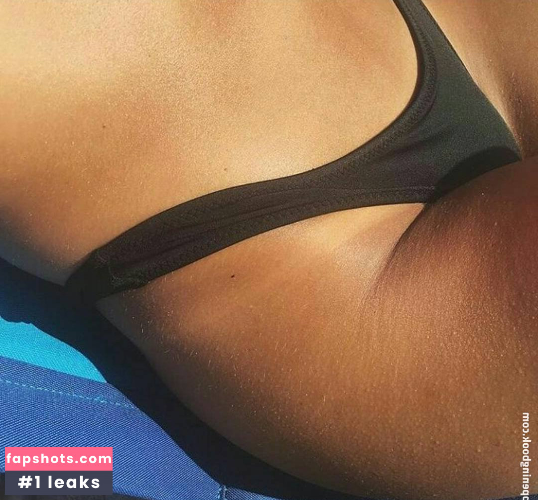 Winifer Fernandez nude babe gallery