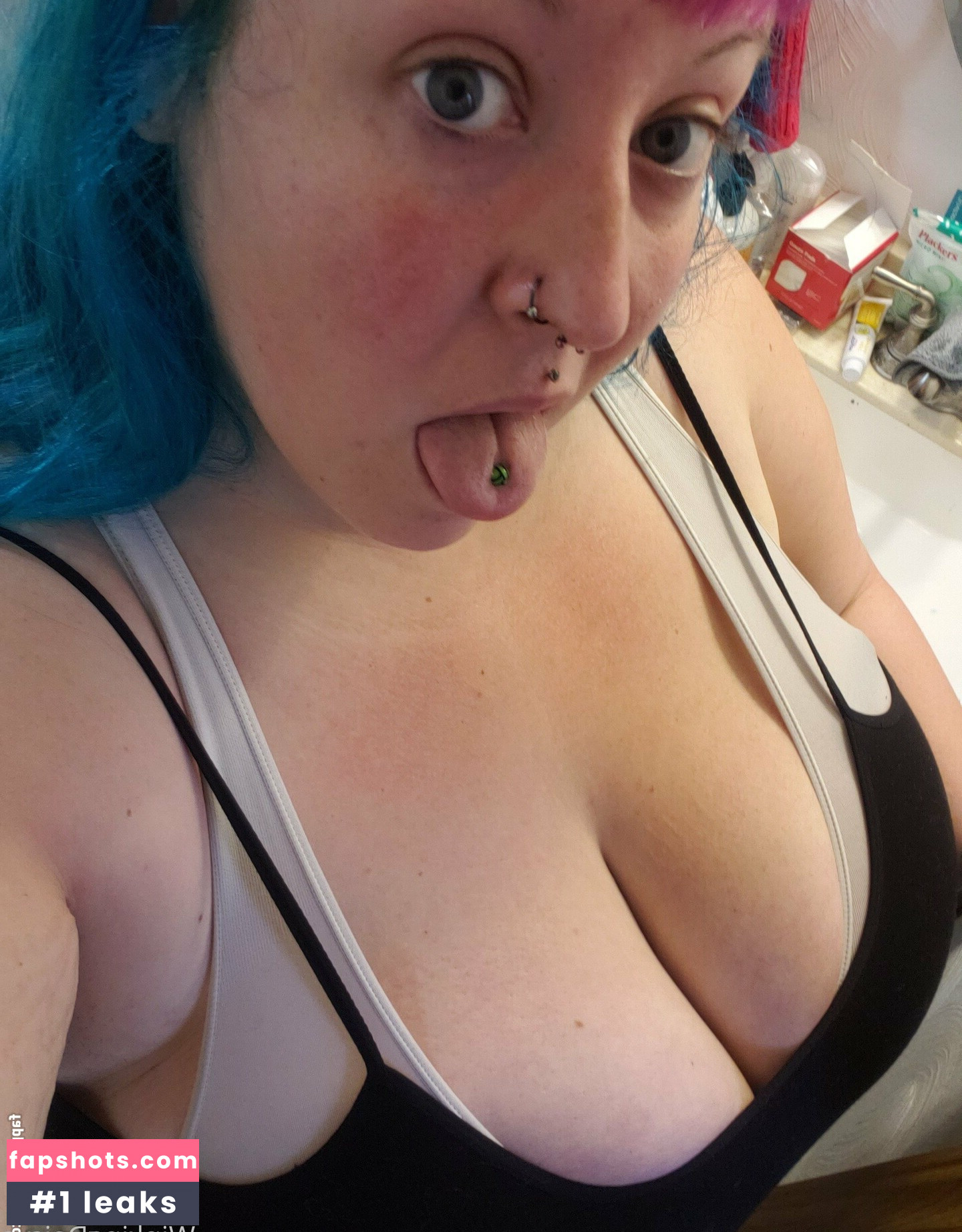 winkingdaisys gallery photo #61