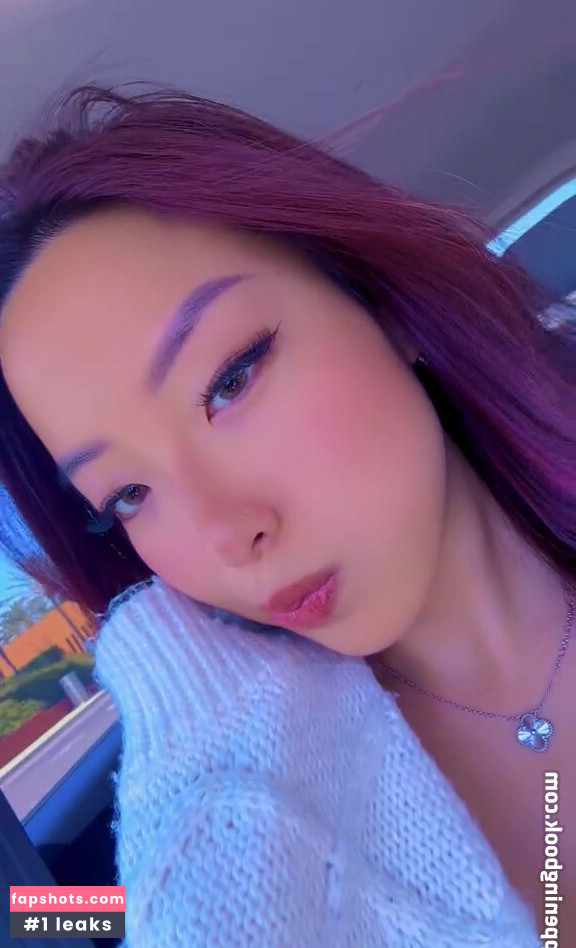 Winnie Chang gallery photo #16