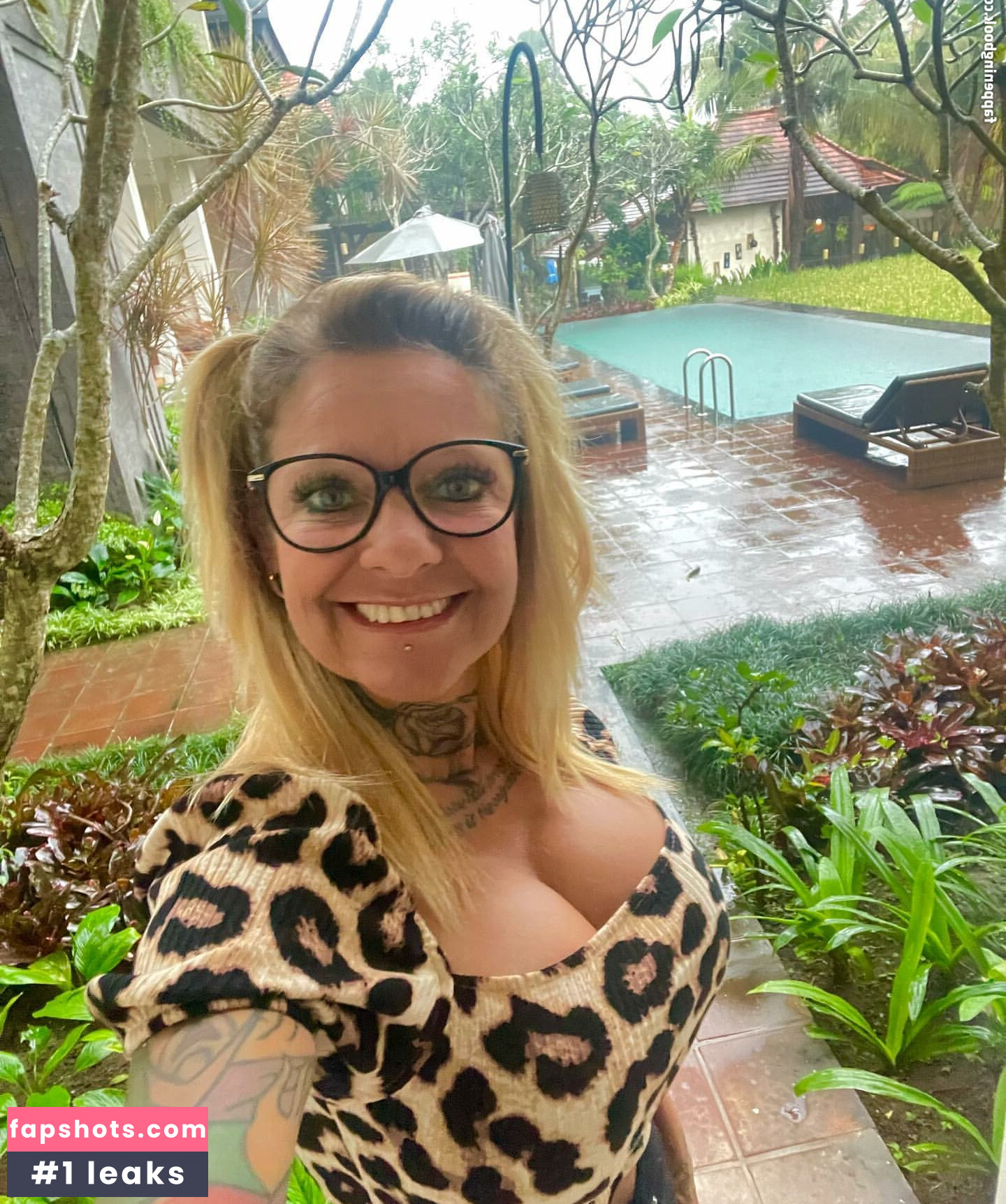 Winnie Nielsen gallery photo #7