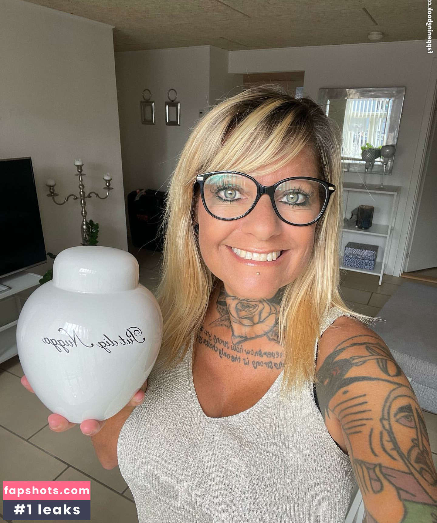 Winnie Nielsen gallery photo #8