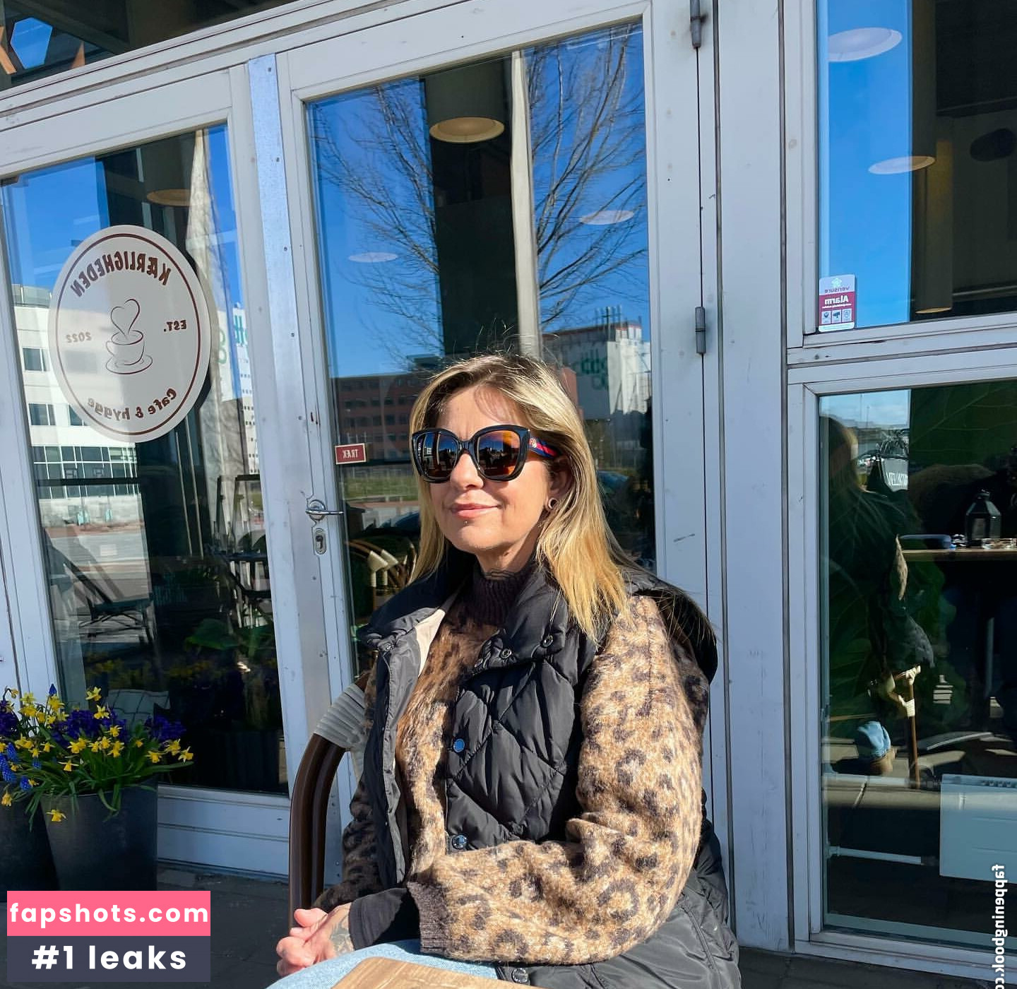 Winnie Nielsen gallery photo #9