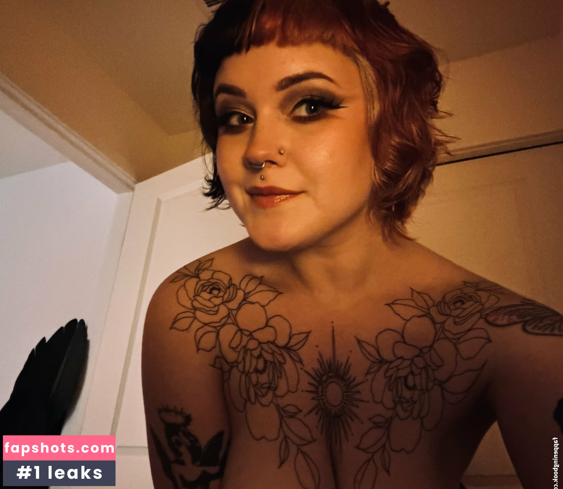 Winnie gallery photo #2