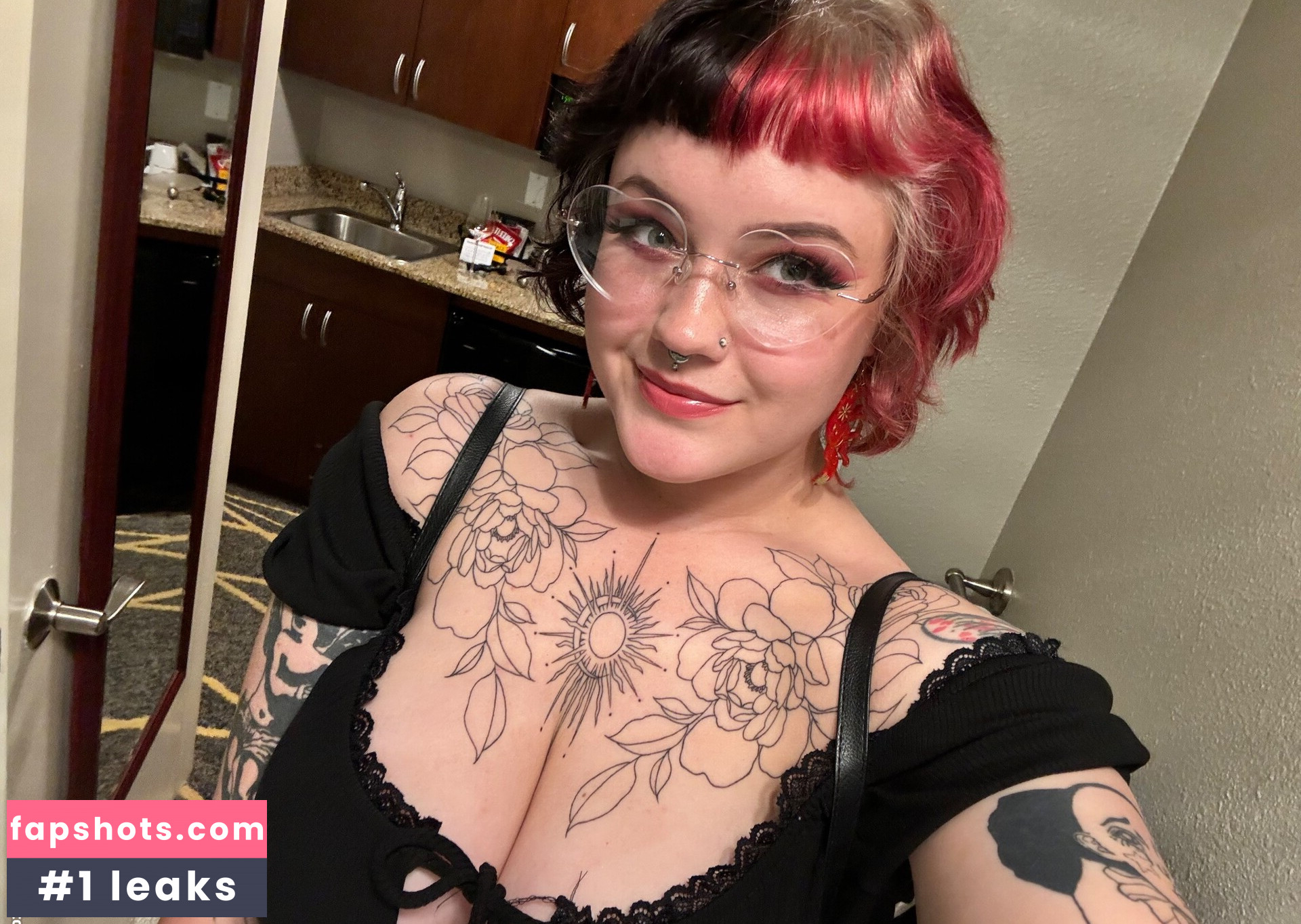 Winnie gallery photo #5