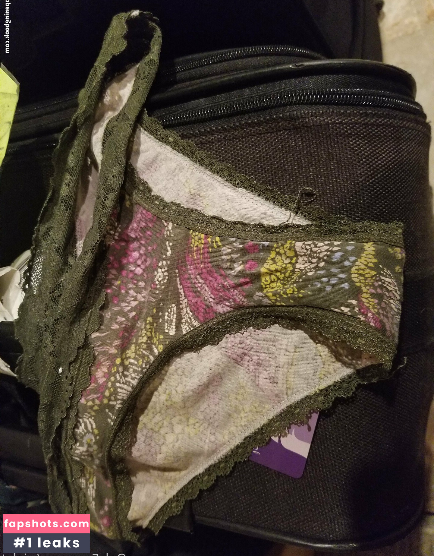 wiolet gallery photo #4