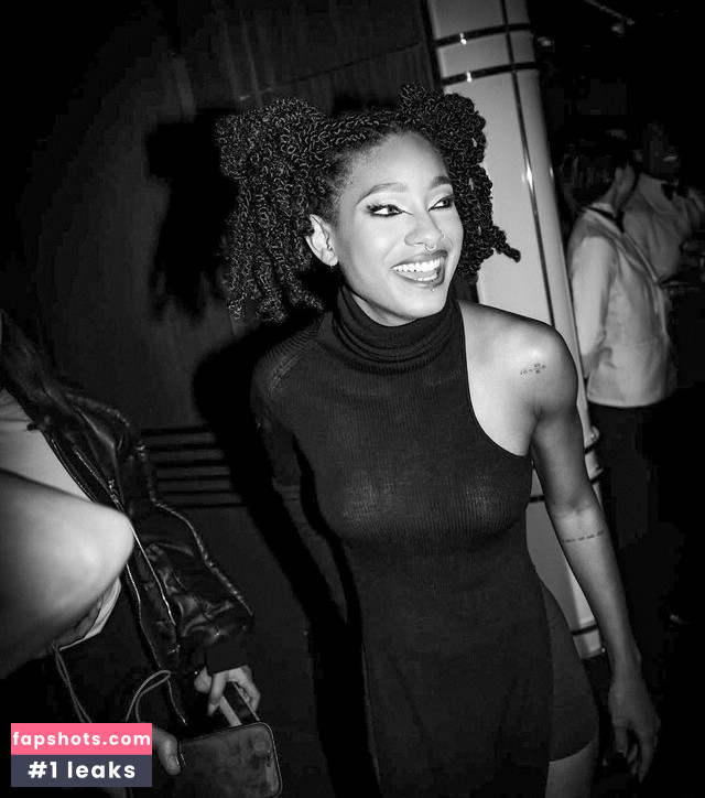 Wllow Smith gallery photo #5