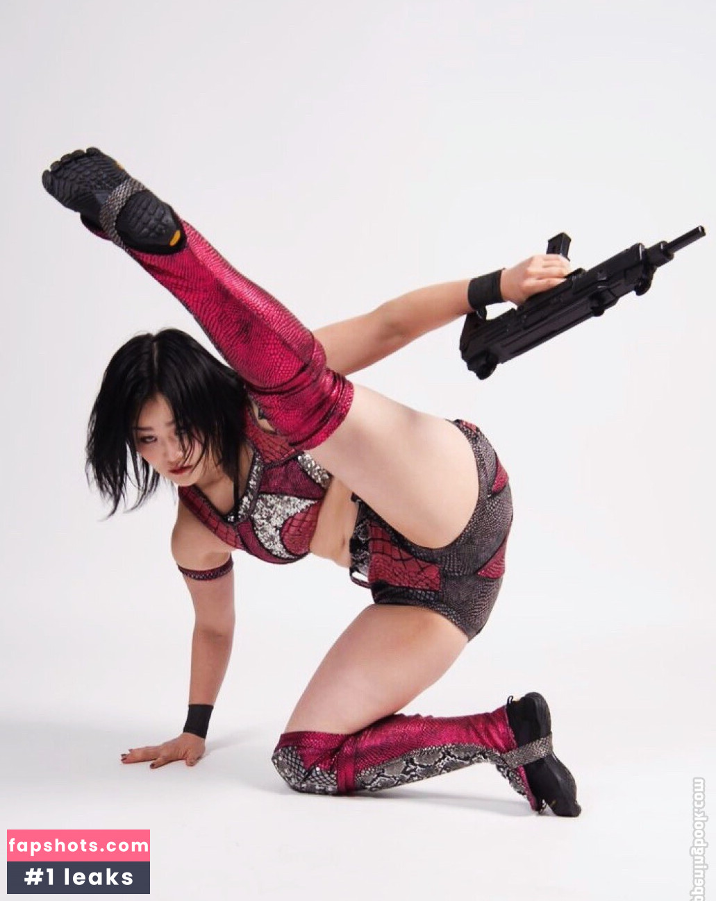 WomenJoshi gallery photo #20