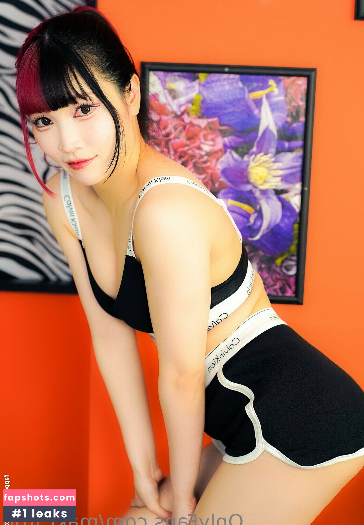 WomenJoshi gallery photo #302