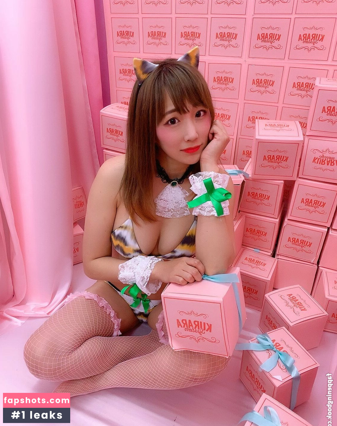 WomenJoshi gallery photo #349