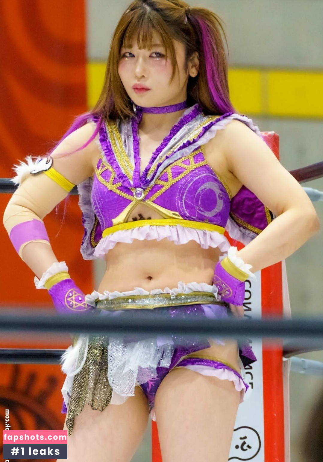 WomenJoshi gallery photo #382