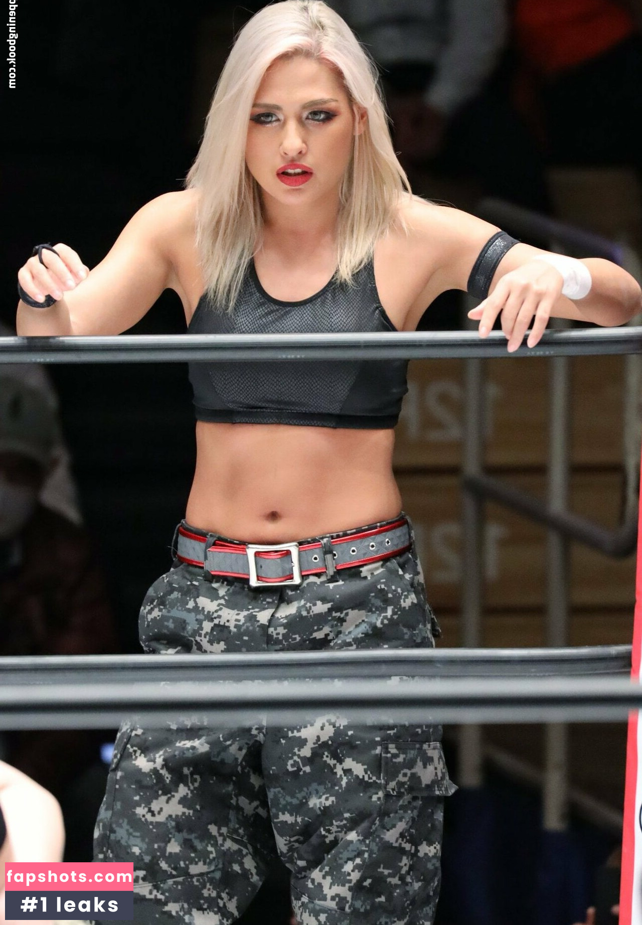 WomenJoshi gallery photo #413