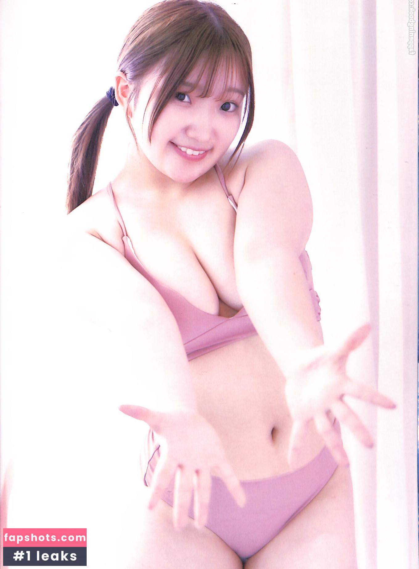 WomenJoshi gallery photo #50