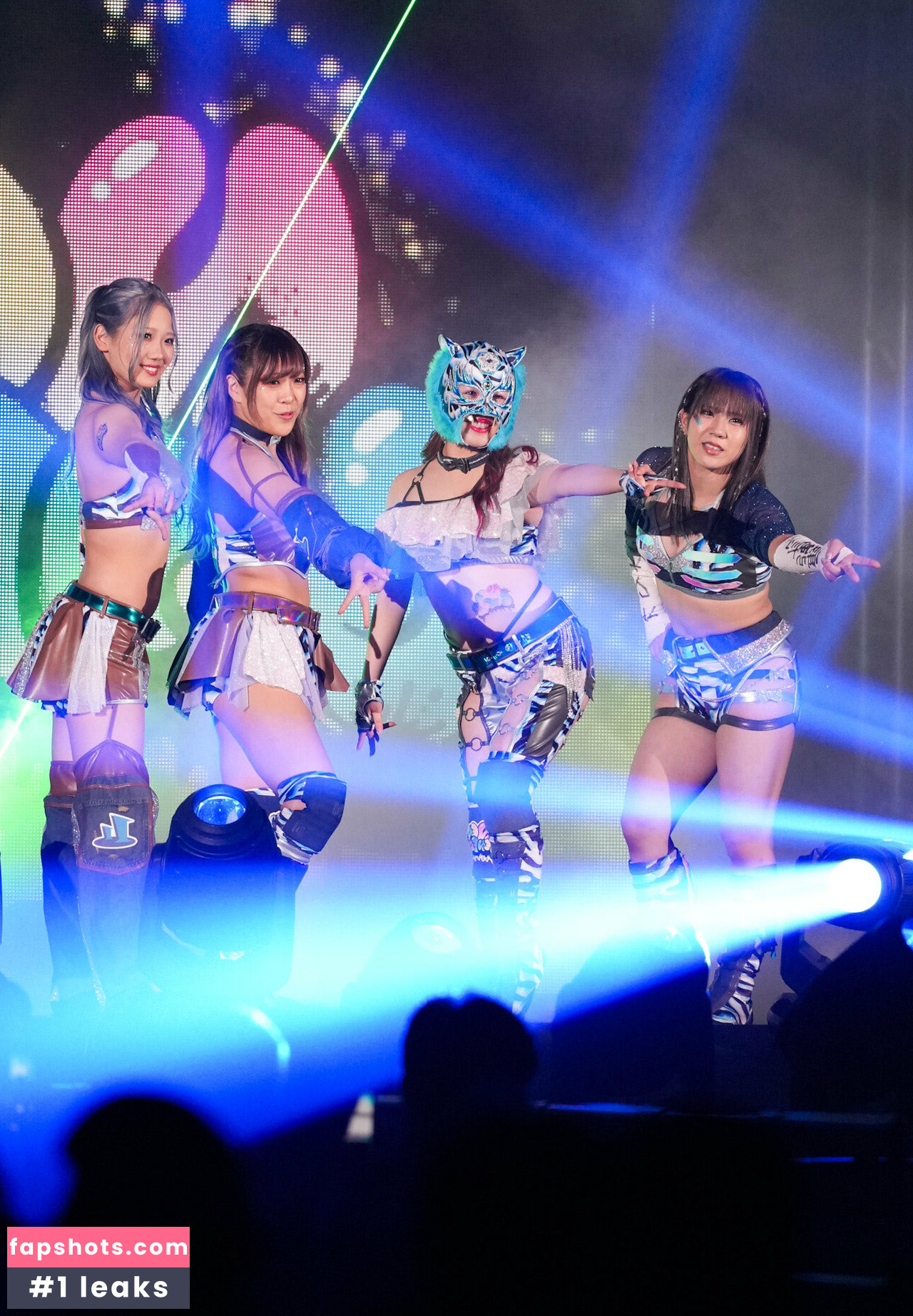 WomenJoshi gallery photo #64