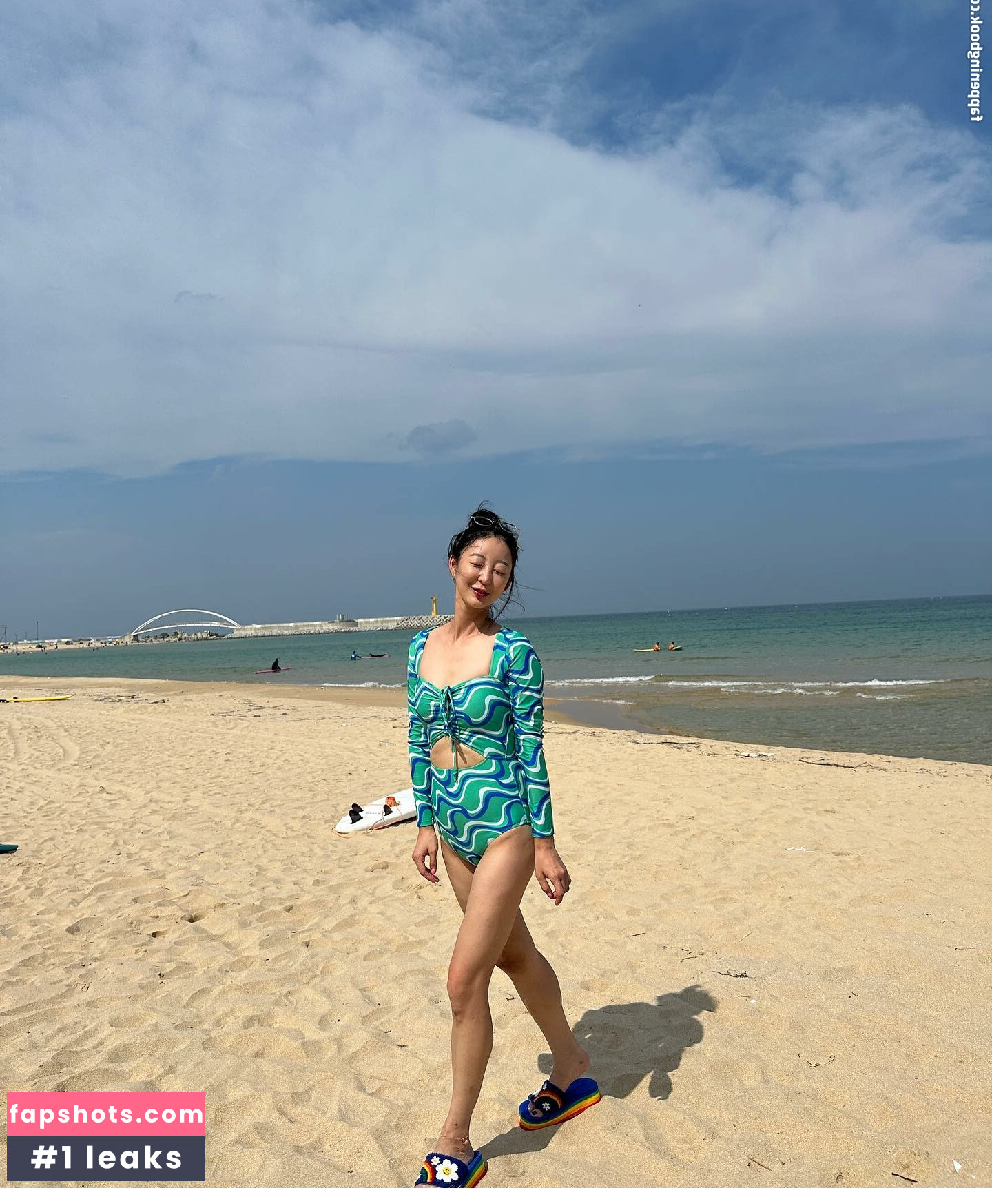 WomenK-pop gallery photo #135