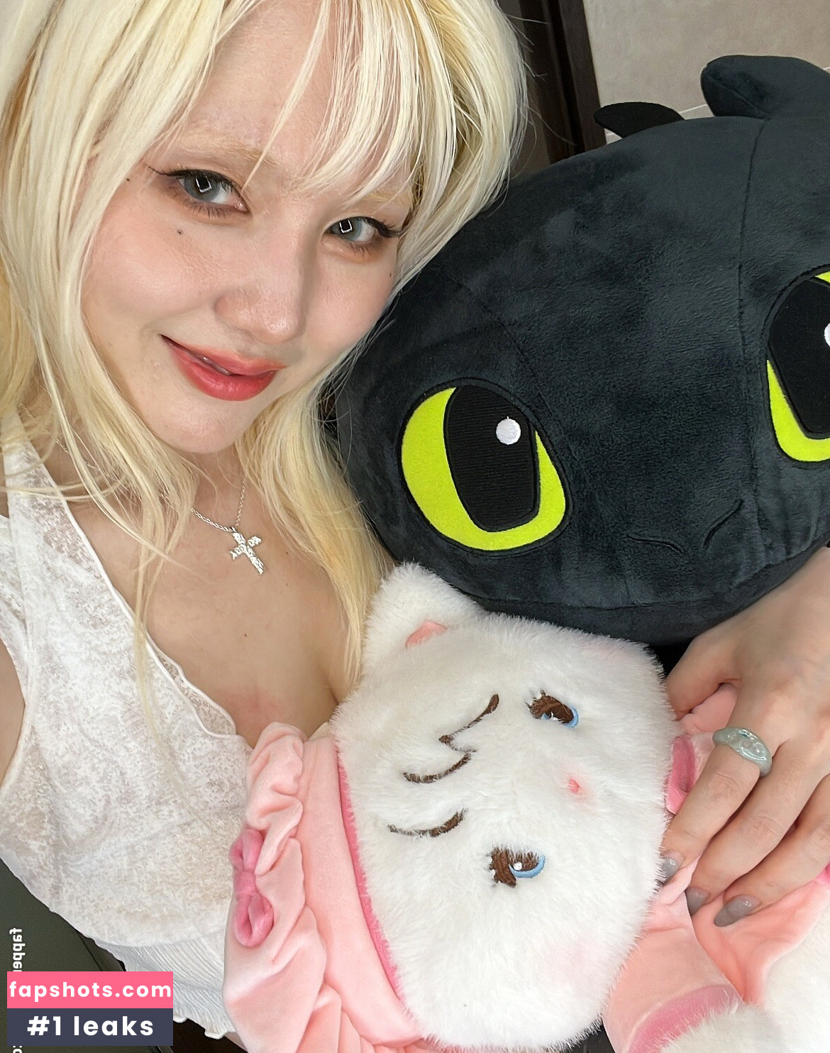 WomenK-pop gallery photo #146