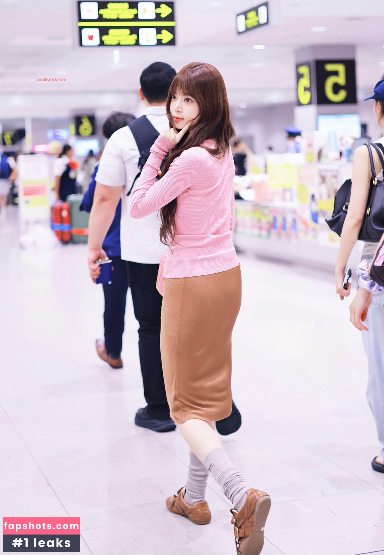 WomenK-pop gallery photo #158