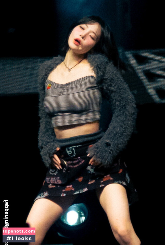 WomenK-pop gallery photo #200