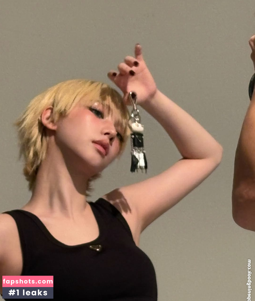 WomenK-pop gallery photo #246