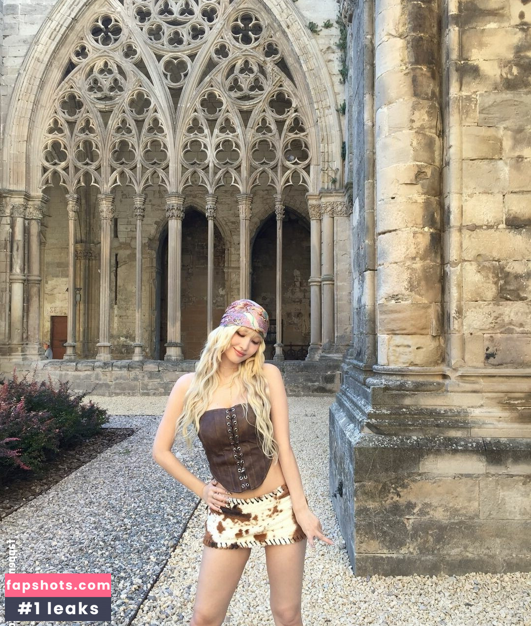 WomenK-pop gallery photo #298