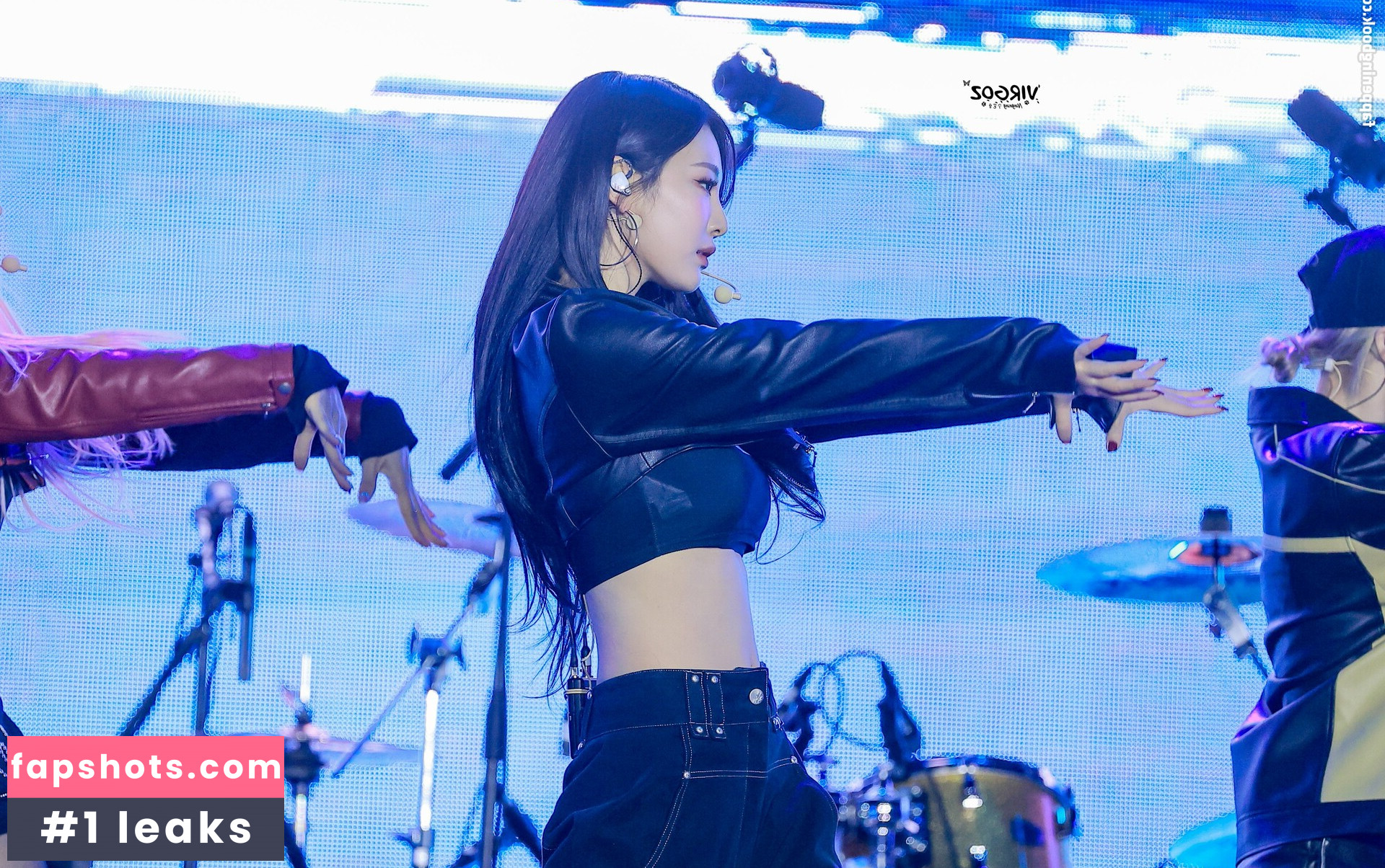 WomenK-pop gallery photo #333