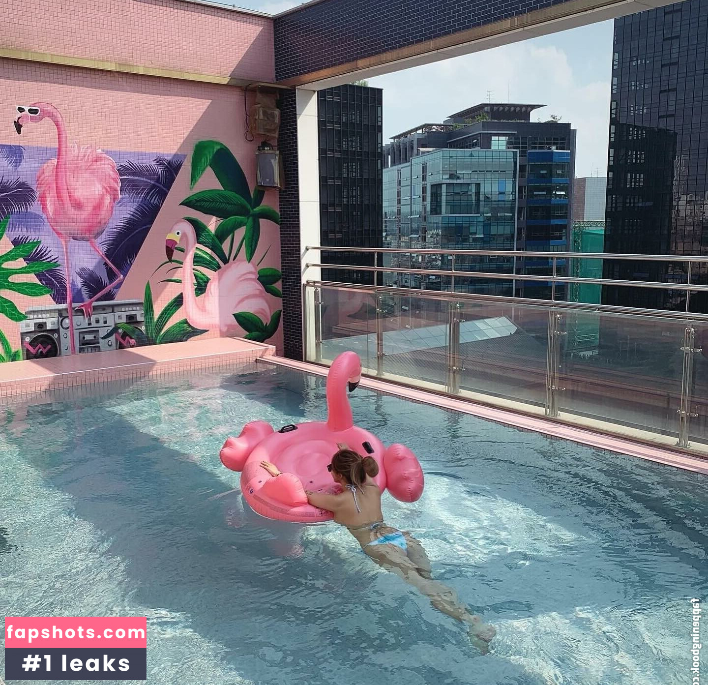 WomenK-pop gallery photo #376