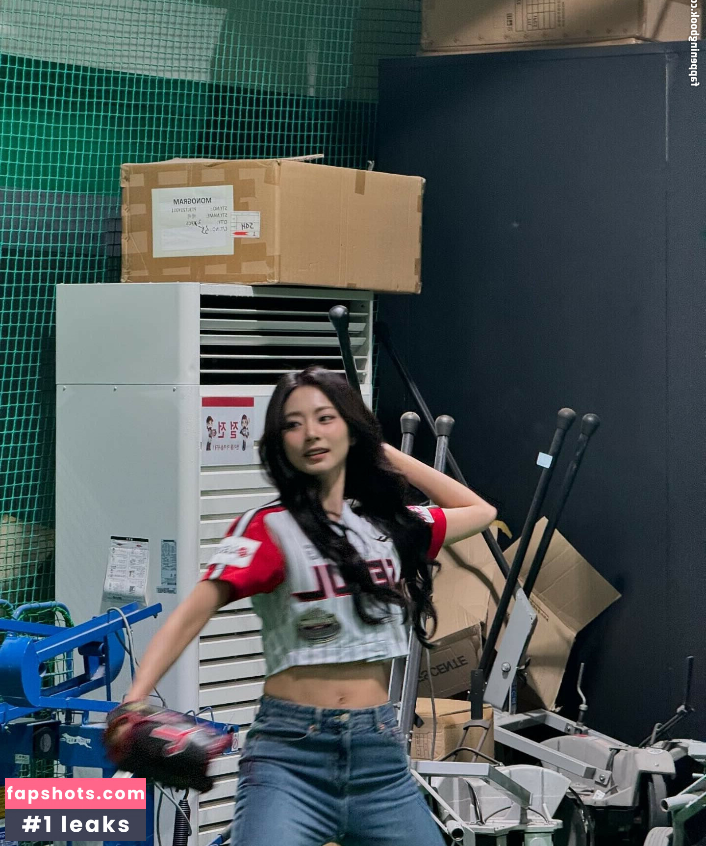 WomenK-pop gallery photo #386