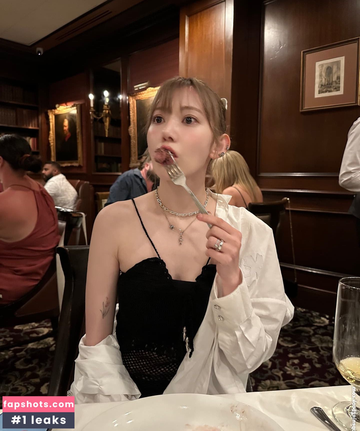 WomenK-pop gallery photo #421